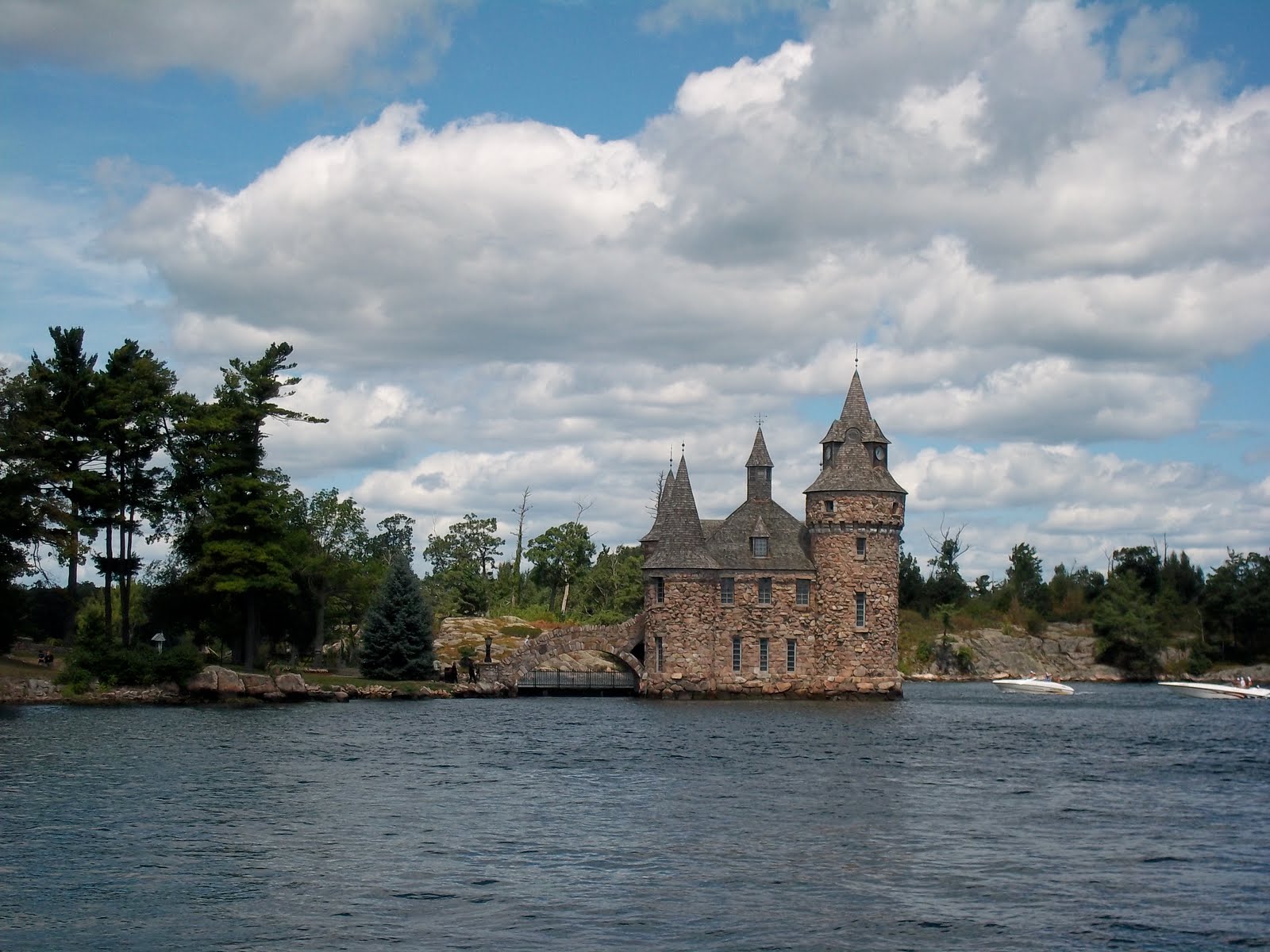 Pandora's Box 1000 Islands Alex Bay, NY