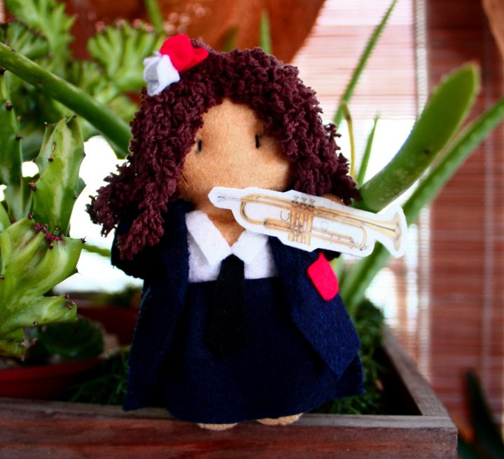 [sara+trompeta2.jpg]