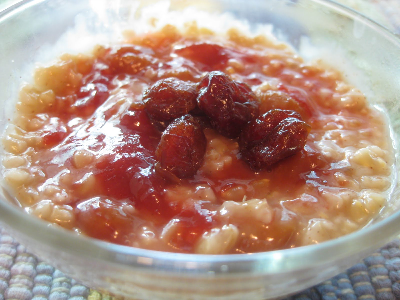 Running Mama Cooks Cherry Vanilla Steel Cut Oats