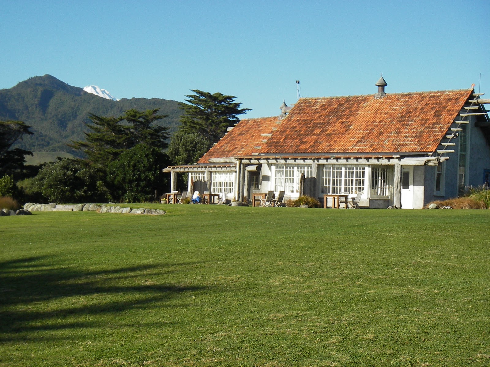 Enchanting NZ Ahu Ahu Beach Villa's Oakura Taranaki