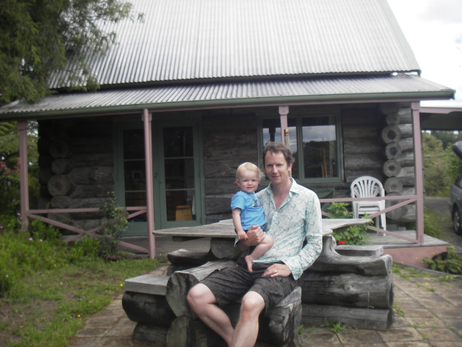 Enchanting NZ Accommodation: Te Ruru Log Cabin- Whakatane