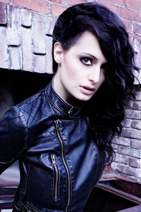 Leather Beauty: Melinda