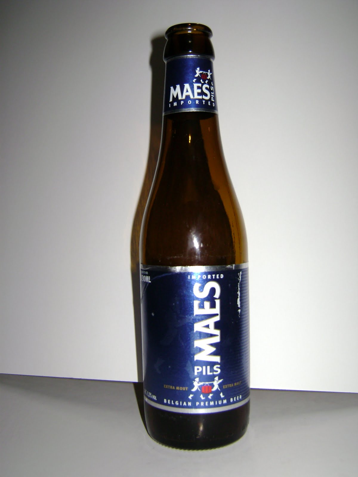 La Vuelta al Mundo en 80 Cervezas Maes Pils
