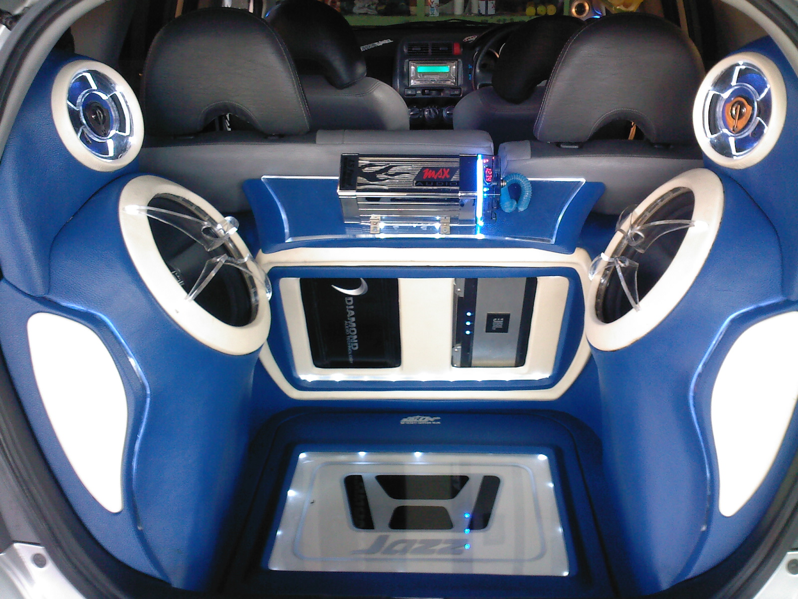 Car Speaker Modification: Tips for Choosing a Car Audio