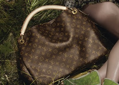 it bag: Louis Vuitton 2010 Monogram Canvas Artsy Bag
