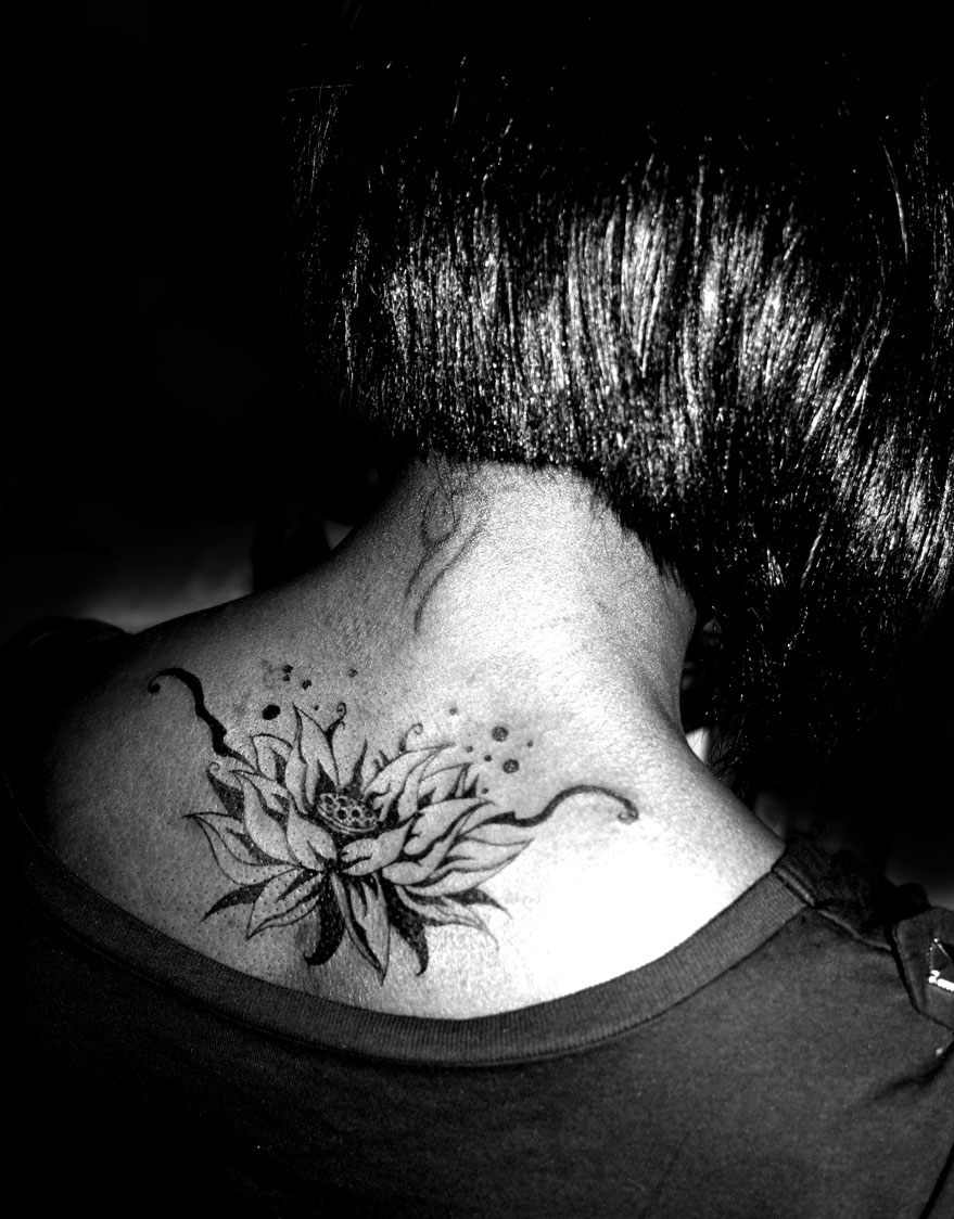 Imagenes de tattoo con flor para el tobillo,  acuarela