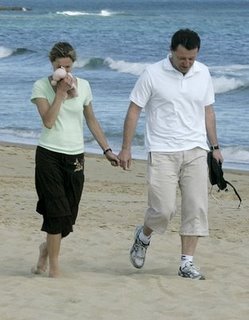 [Kate+y+Gerry+paseo+playa.jpg]