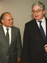 [Correio+24-9-09.jpg]