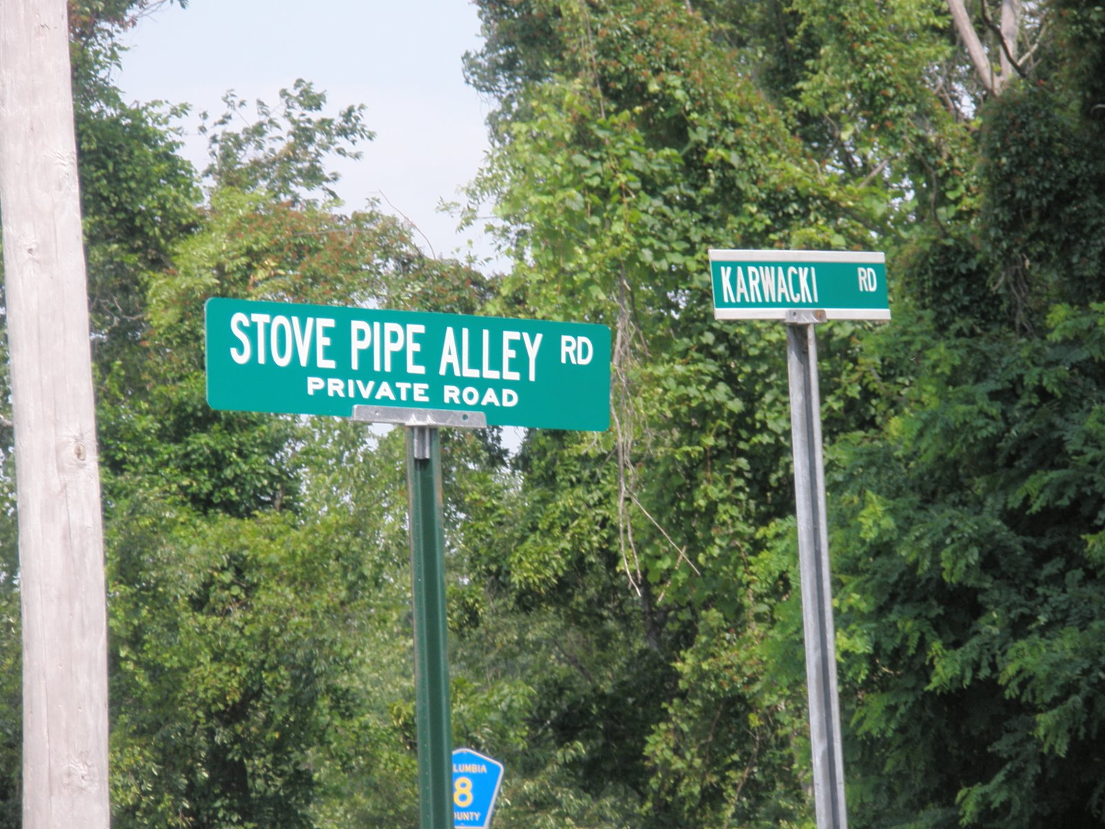 [Stov+e+Pipe+Alley+sign.JPG]