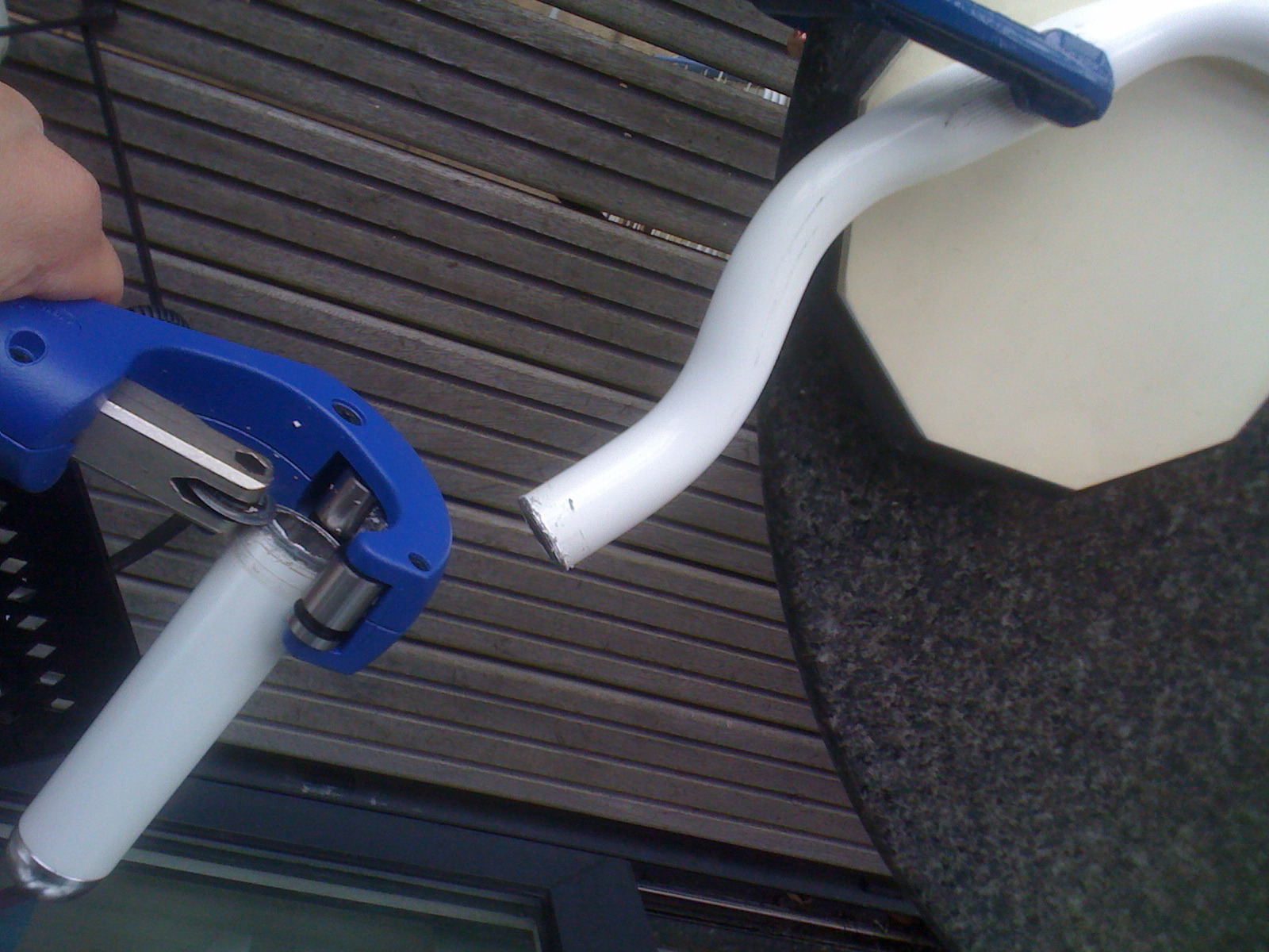 VeLo City DIY How to Cut Handlebars