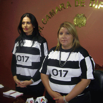 viscarra gil y jessica chavarría se vistieron de reos