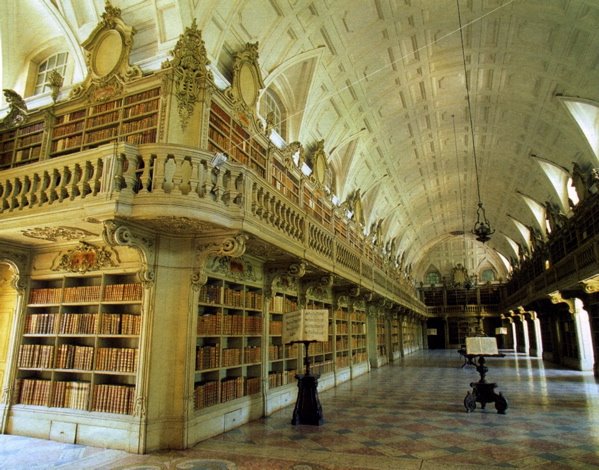 [A+Mafra+bibiot.jpg]