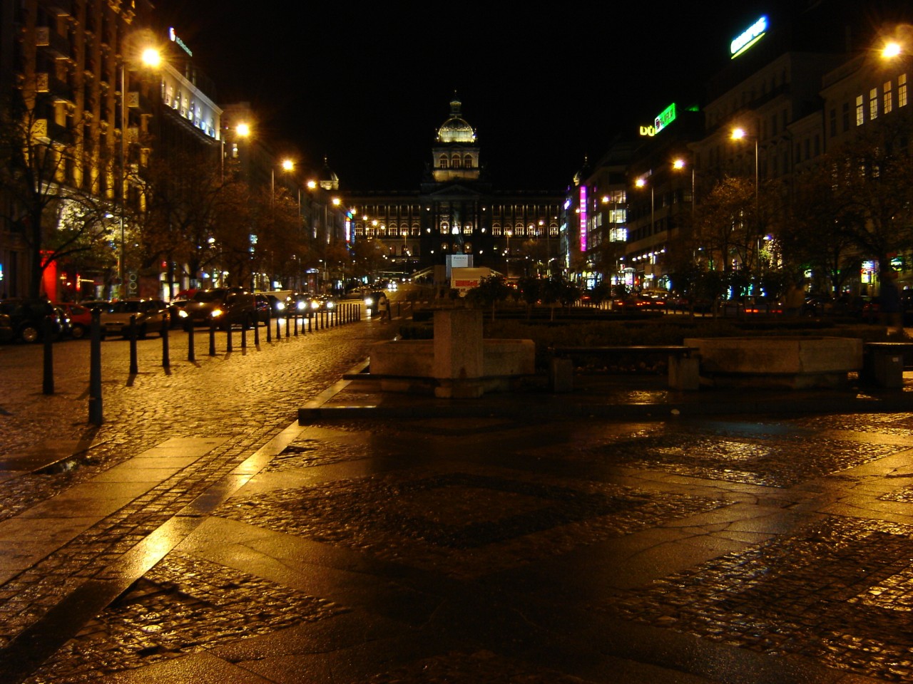 [praga+noche.jpg]