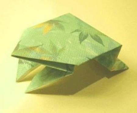 [how_to_make_origami_frogs_2.jpg]