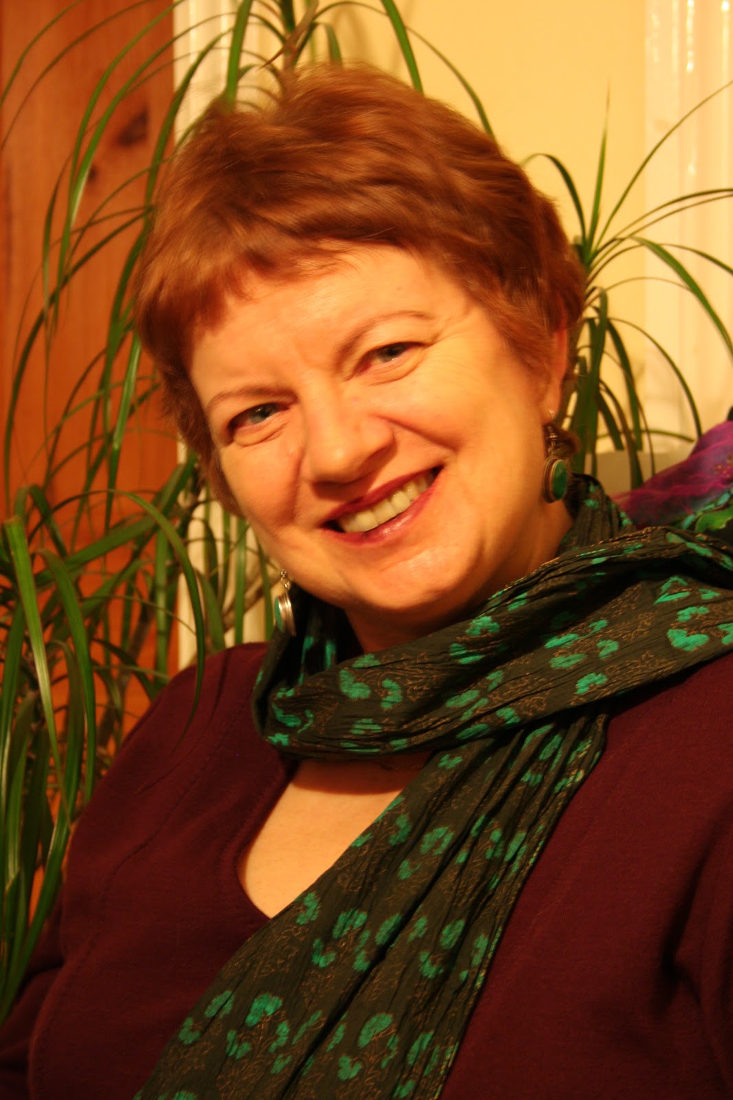 Seven Miles of Steel Thistles Fairytale Reflections (4) Mary Hoffman