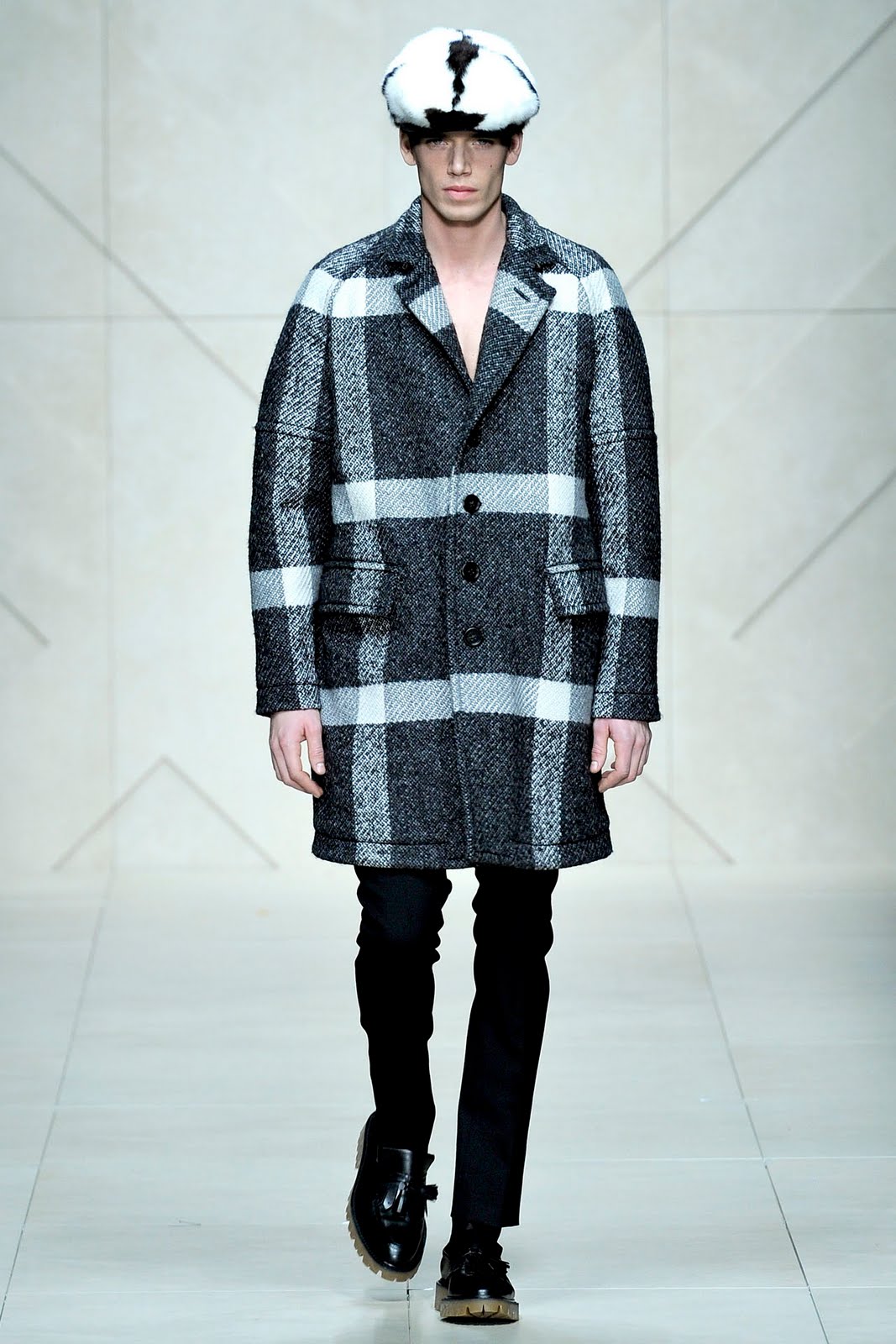 Wearable Trends: 12 Looks We Loved the Most from the Burberry Prorsum ...