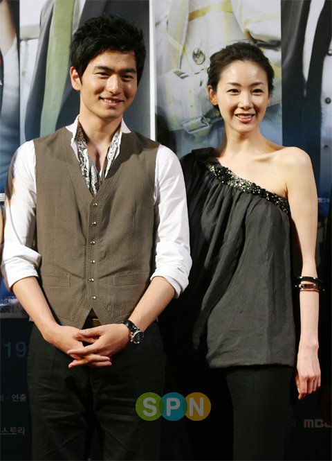 k o r e a b a n g e t: Mereka Putus?