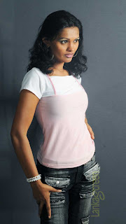 lanka+model%2BNethra+Subashini.jpg