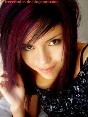 [cute-emo-hairstyle.jpg]