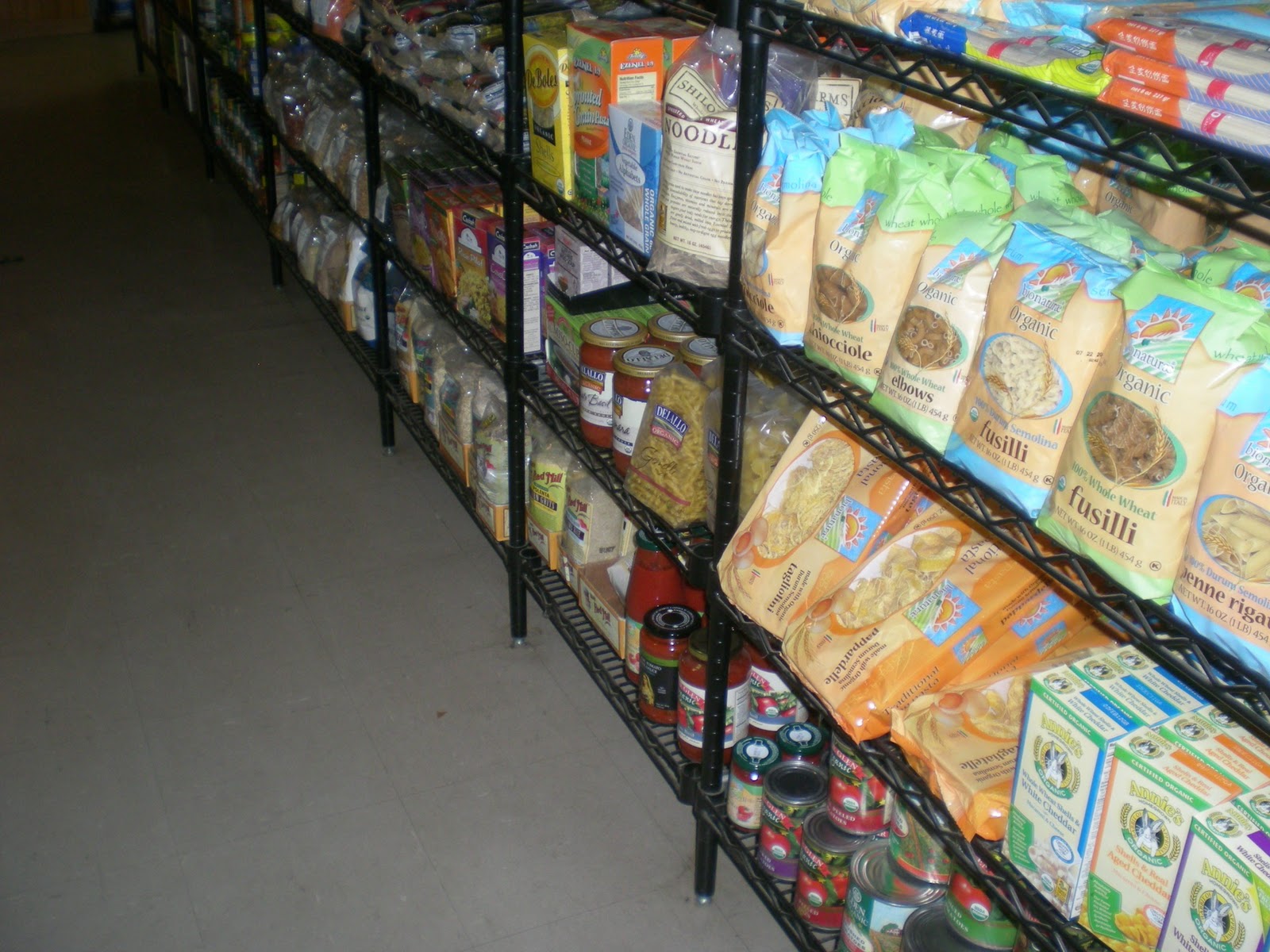 Jarvis House Makinajian's Poultry Farm and Country Store