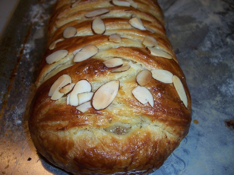 [Almond+Upclose.jpg]