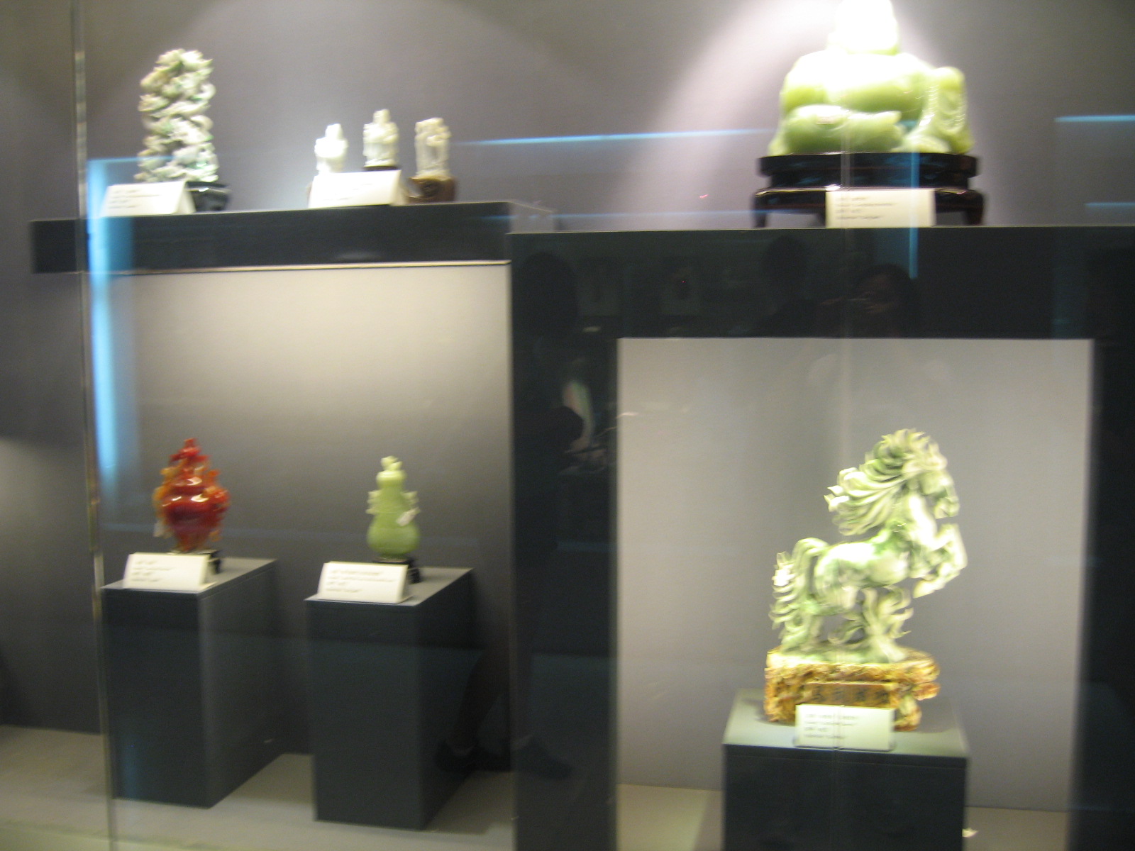 The Jade Museum and Ming Tombs Джингер (the Jinger)