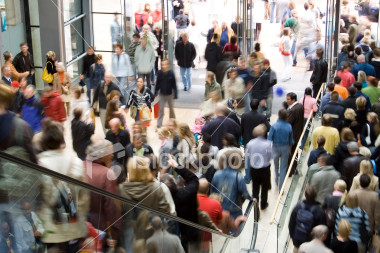 [ist2_2603601_crowd_shopping.jpg]
