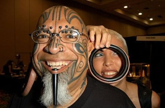 [extreme-piercing-04.jpg]