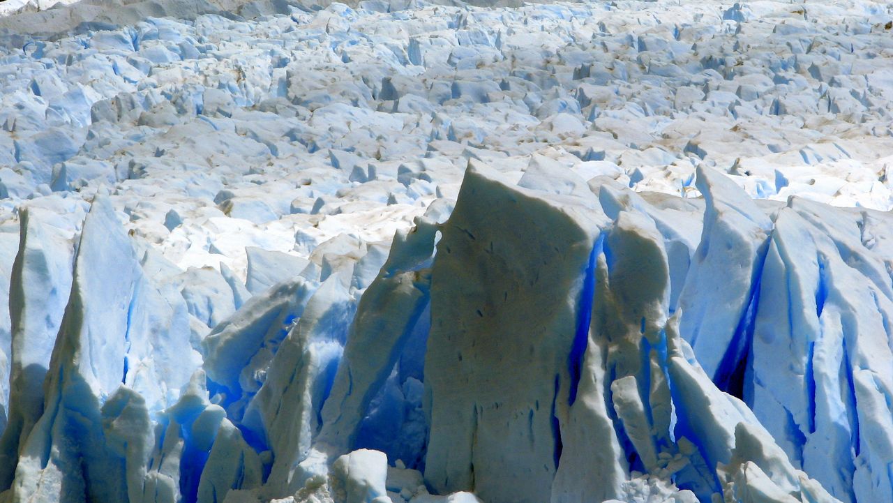 [34+Argentina+-+The+Perito+Moreno+Glacier.JPG]