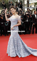 Aishwarya Rai Side Show Full Dress Waving 2010 Cannes Film Festival