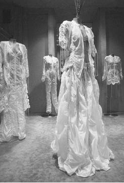 The Shrimpton Couture Blog: Norma Kamali