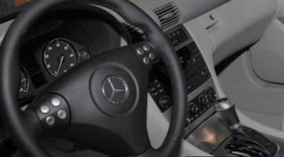 Mercedes-Benz C230