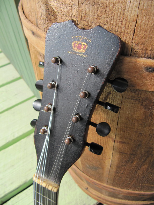 c.1920 Victoria Mandolin