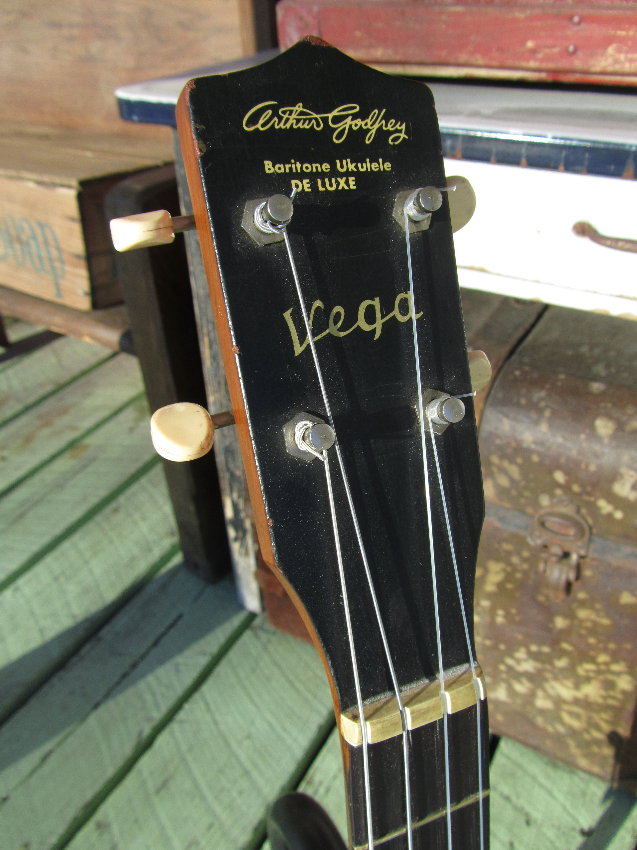 c.1950 Vega Baritone Ukulele Deluxe ("Solo Lute")