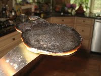 http://2.bp.blogspot.com/_0SPmUmKcvJs/Svr7GIN5PKI/AAAAAAAAAU0/Nv8DhxU4RH4/s320/burnt+pancake.jpg