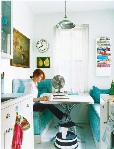 [robinegghousebeautiful.jpg]