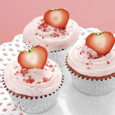 strawberry-cupcakes-070213-xlg