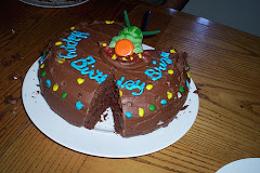 Alien Driving UFO Cake.