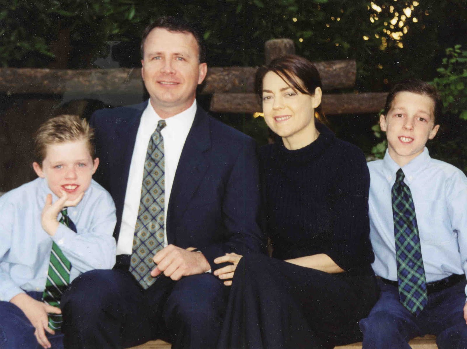 O Fiddle Dee Dee Savage family at 50th wedding party