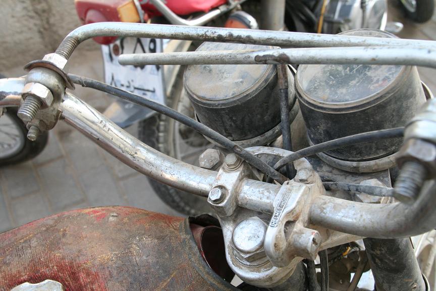 [4+Motocicleta+Iran+Roncea.JPG]