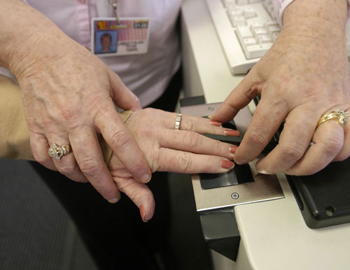 [Amprentare+Biometrica+in+Moldova.jpg]