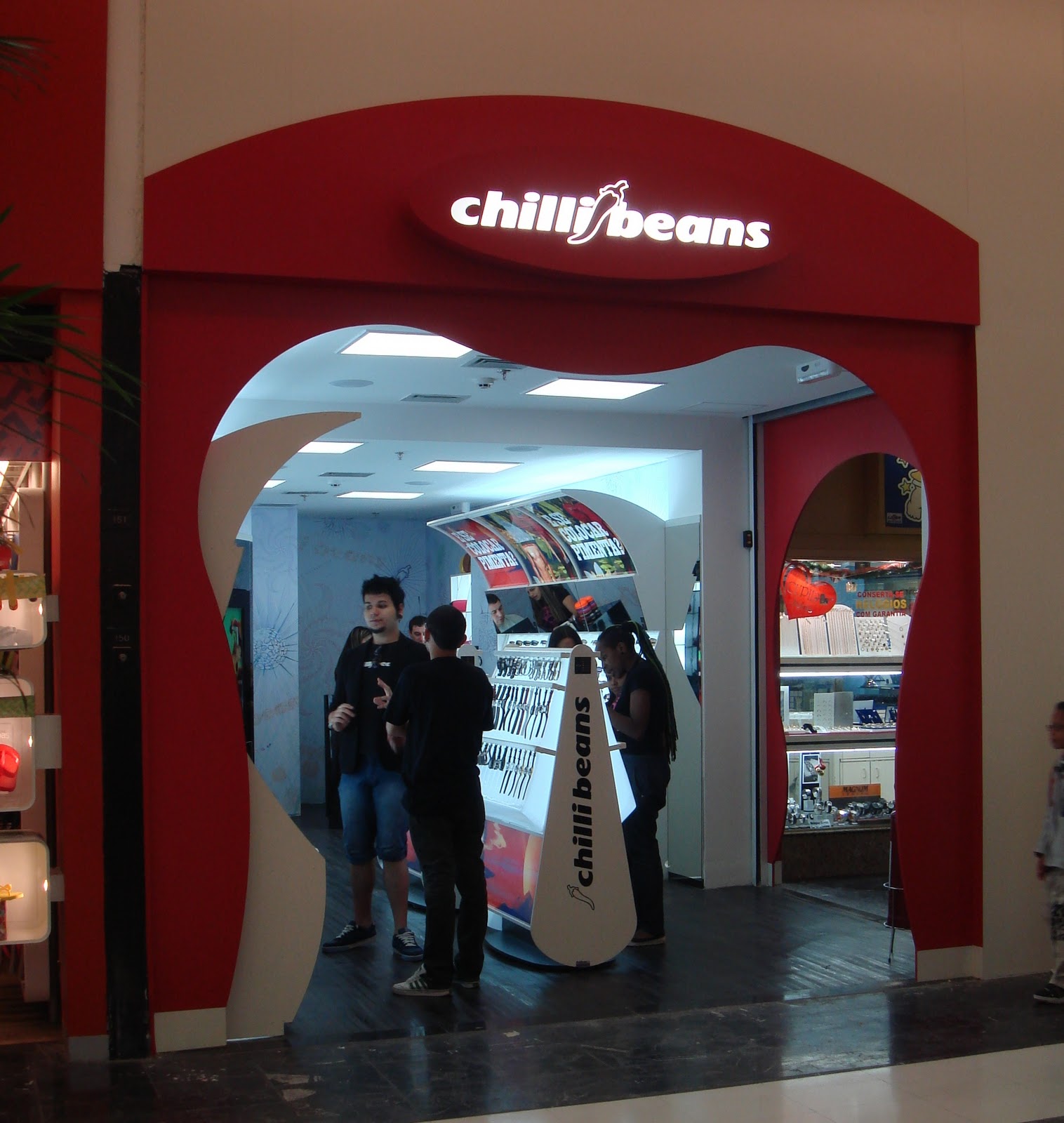 ÂMBITO Chilli Beans no Shopping Aricanduva