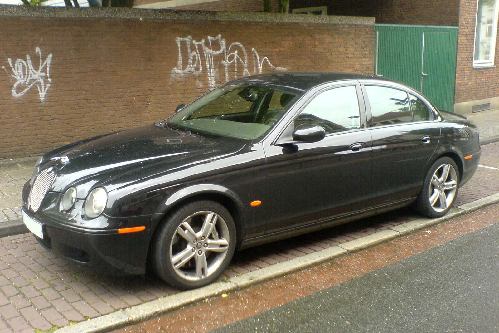 Jaguar Cars & Specifications: Jaguar S Type