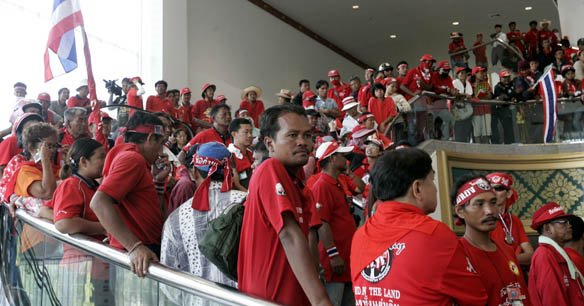 [red-shirts-thailand-cp-6548556-wide.jpg]