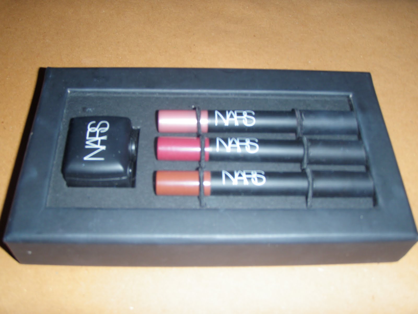 Nars Velvet Matte Lip Pencil and Sharpener Set 2 (Sex Machine, Damned
