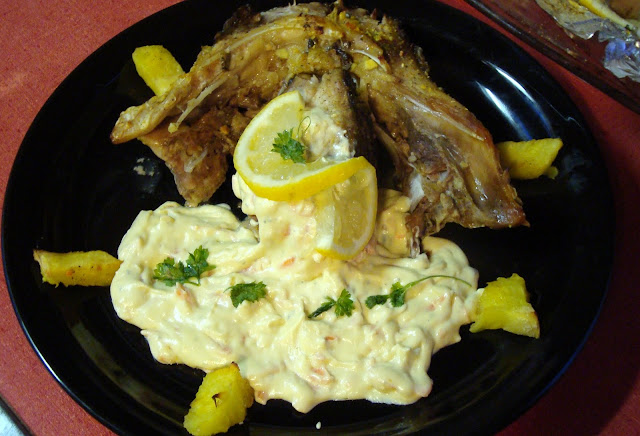 Friptura de peste cu sos alb de lamaie si morcov