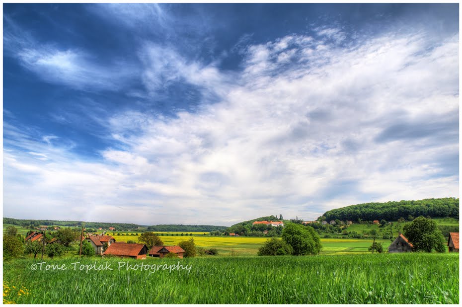 Narava hribi in gore: Rumeno in modro / Yellow and blue