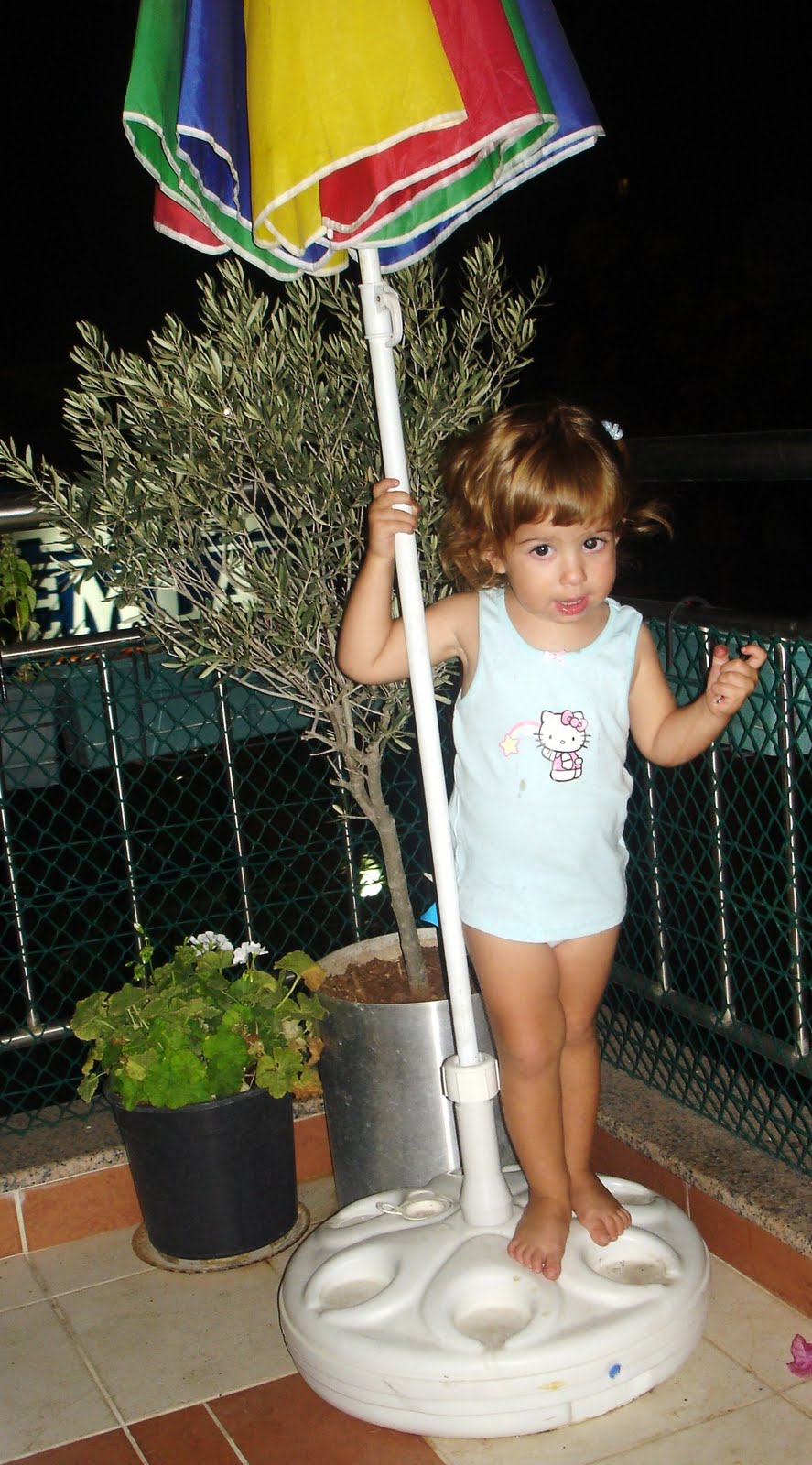 [ELA+DENİZ+EKİM+2009+150.jpg]