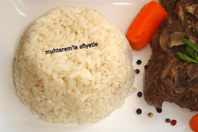 Muhterem�le Afiyetle ET SUYUNA PİLAV