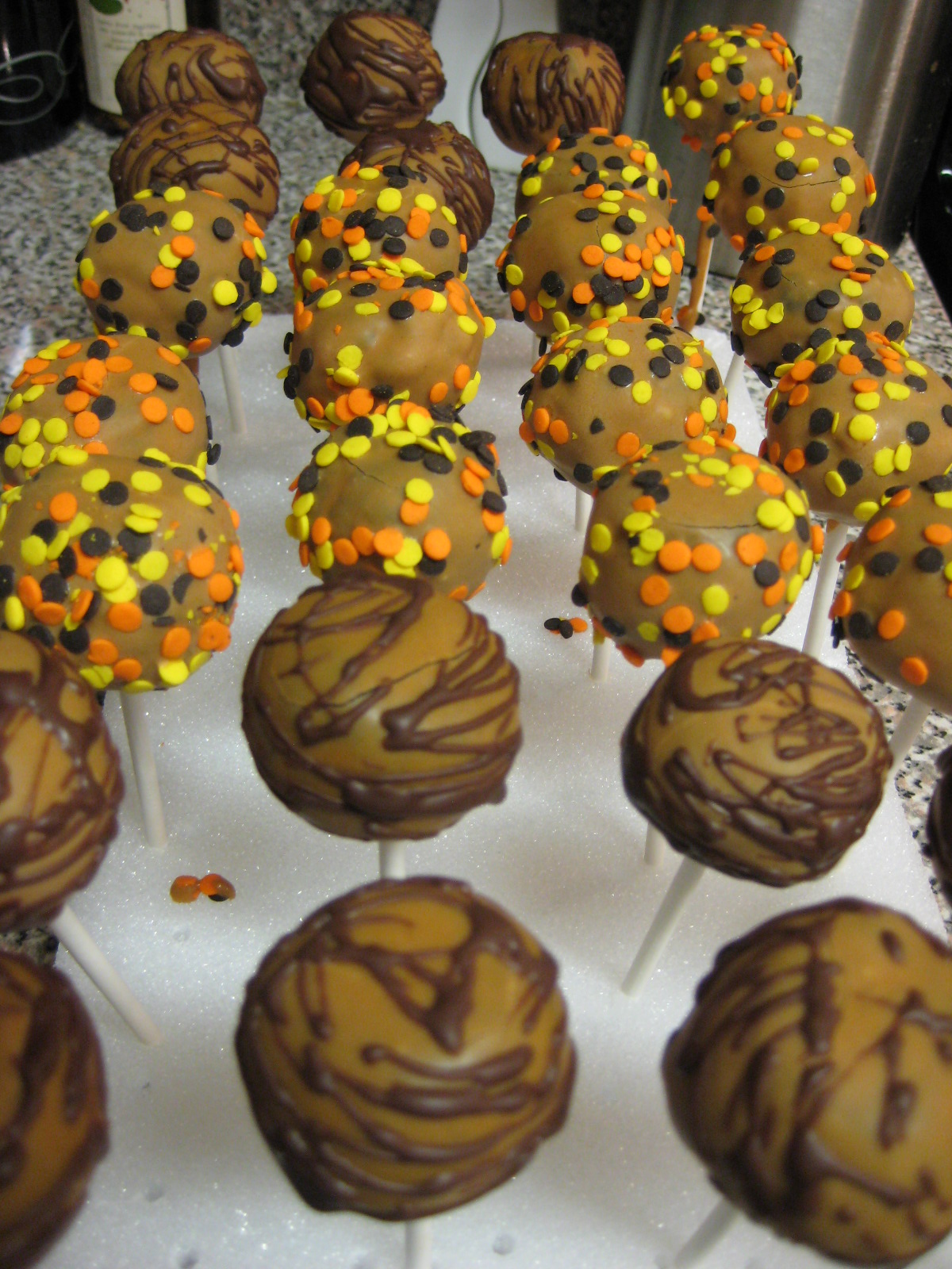 The Icing On The Cake: Chocolate Peanut Butter Cake Pops